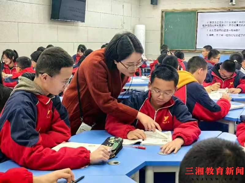 桑植：国培计划在行动 为乡村初中语文教师打开一扇窗